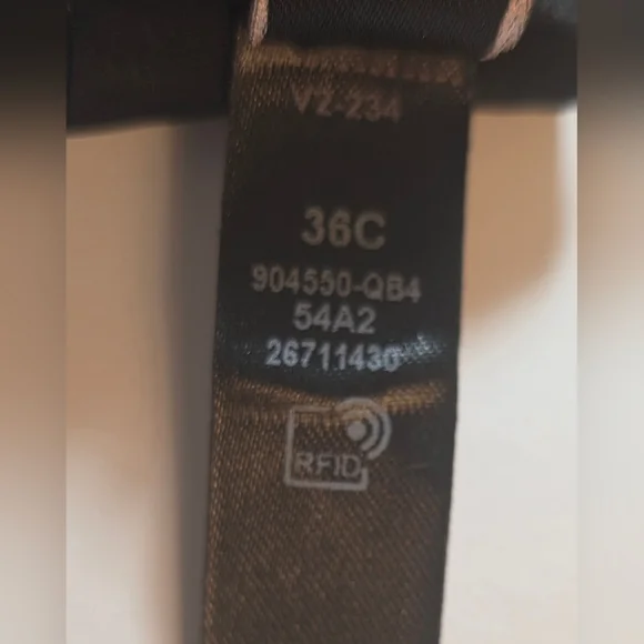 NWOT Victoria's Secret Very Sexy Shine Cradle Push-Up Bra Black Size 36C - Picture 9 of 9